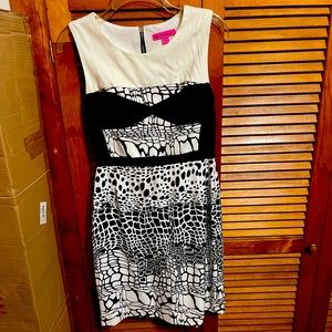 Betsey Johnson size 6 - BW